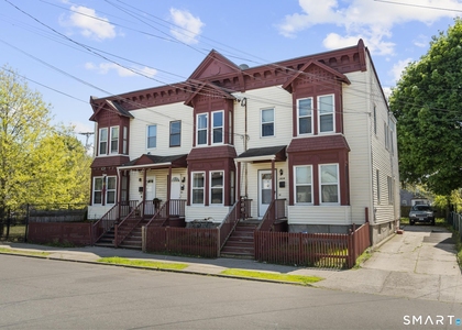 704 Maple Street - Photo 1