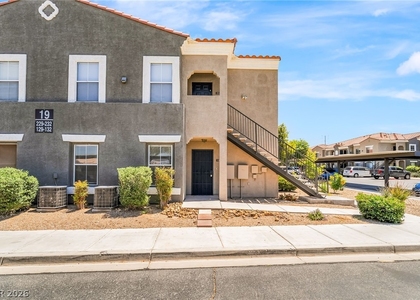 10245 S Maryland Parkway - Photo 1