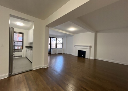 5th Avenue - Photo 1