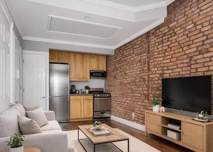 521 East 5th Street - Photo 1
