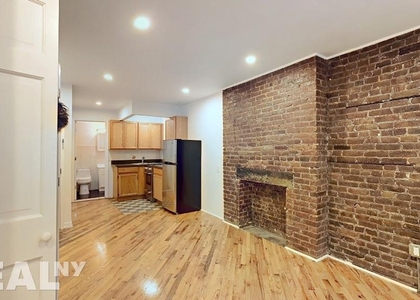 Orchard Street - Photo 1