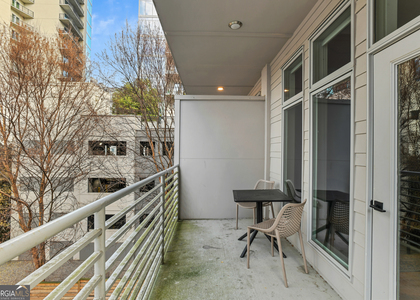 208 12th Street Ne - Photo 1