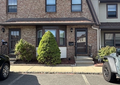 41 Village Green Way - Photo 1