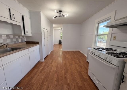 27 Lower Main Street - Photo 1