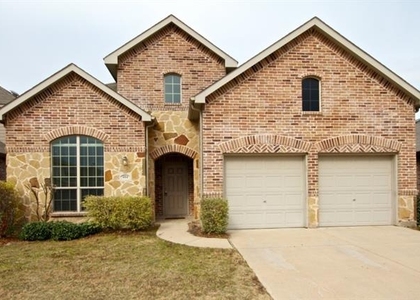404 Hummingbird Drive - Photo 1