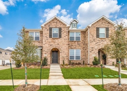 3740 Paradise Way - Photo 1