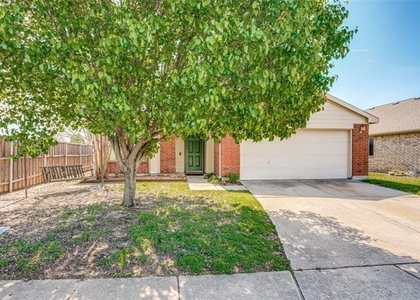 821 Oak Hollow Lane - Photo 1