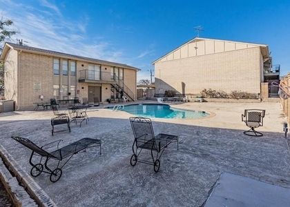 4652 Matilda Street - Photo 1