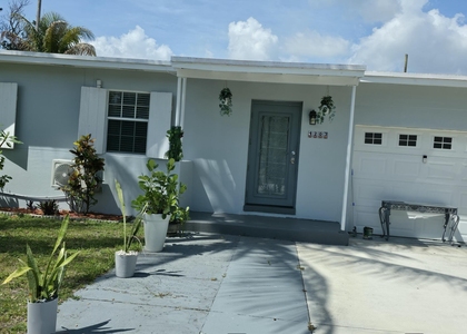 1203 Chateau Park Drive - Photo 1