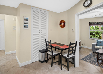 803 Ne 2nd Avenue - Photo 1
