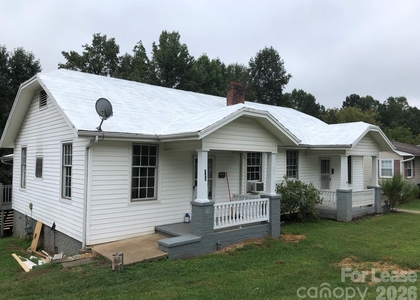 660 E Sharpe Street - Photo 1