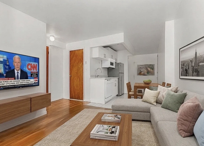 1425 York Avenue - Photo 1
