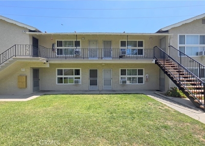 2334 E Santa Fe Avenue - Photo 1