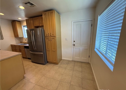 1317 W Alameda Avenue - Photo 1