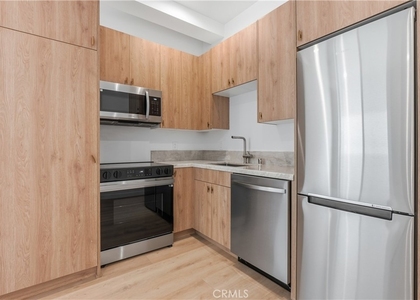 1105 N Coast Hwy - Photo 1