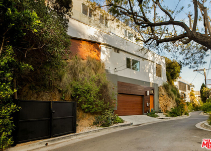 8469 Franklin Avenue - Photo 1