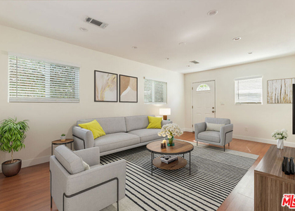 1206 N Beachwood Drive - Photo 1