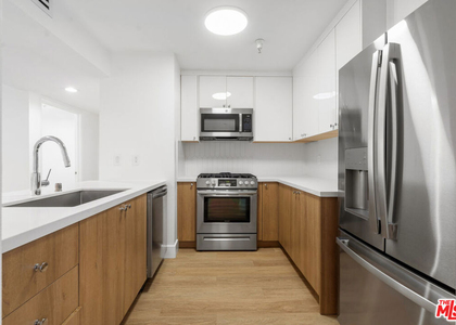 16100 W Sunset Boulevard - Photo 1