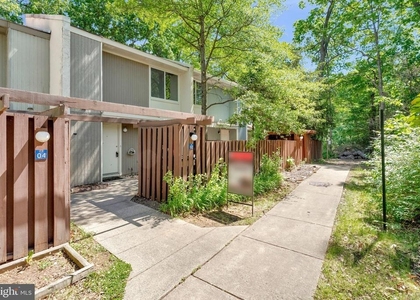 2202 Southgate Square - Photo 1