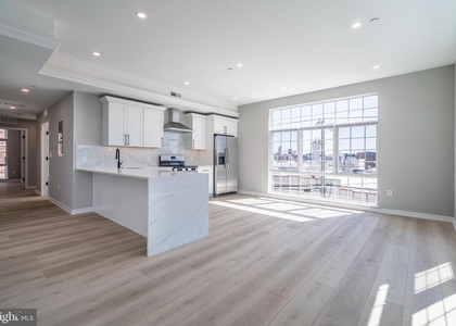 2401 Washington Avenue - Photo 1