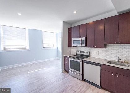 427 Monroe Street - Photo 1