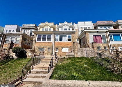 5411 W Berks Street - Photo 1