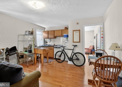 916 Pine Street - Photo 1