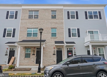 114 King Street - Photo 1