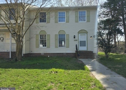 830 Larch Way - Photo 1