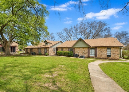 1601 Faro Dr - Photo 1