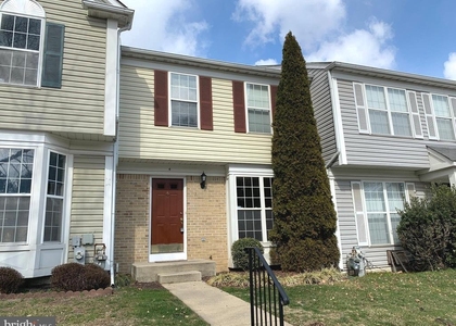 4 Putman Court - Photo 1
