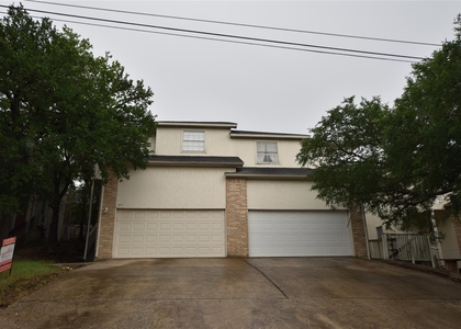 921 Sagewood Trl - Photo 1