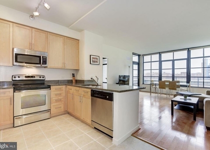 437 New York Avenue Nw - Photo 1