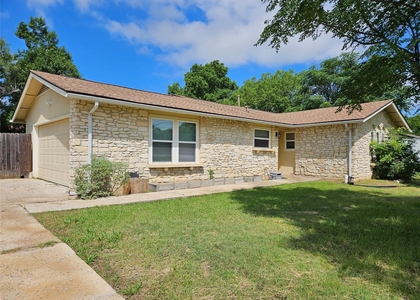 2603 Peach Tree Ln - Photo 1