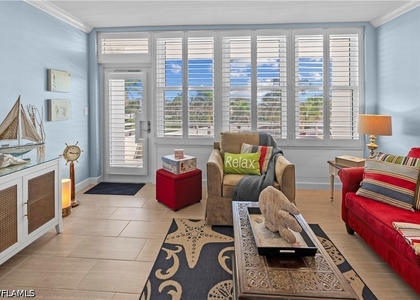 240 Seaview Court - Photo 1