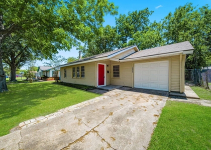 3025 Vance Avenue - Photo 1