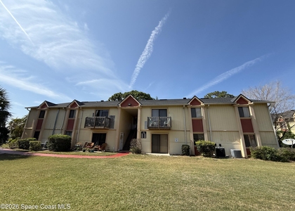 2100 Forest Knoll Drive Ne - Photo 1