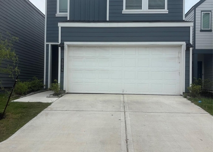 3014 La Latina Drive - Photo 1