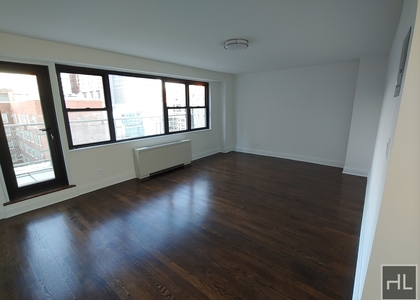 E 16 St - Photo 1