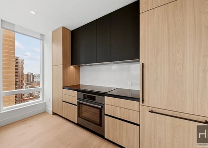 West 43rd Street - Photo 1