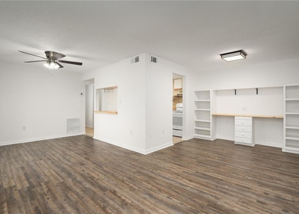 22291 Westchester Boulevard - Photo 1