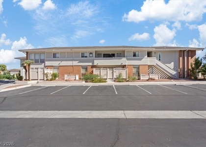 669 Oakmont Avenue - Photo 1