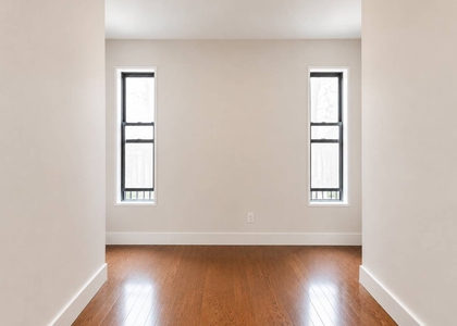 61 Malcolm X Boulevard - Photo 1