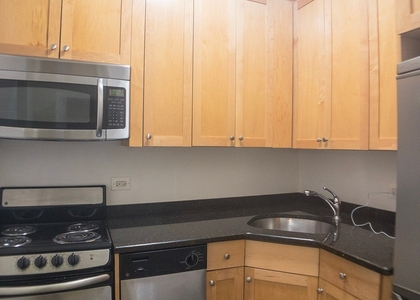 West 73 Street - Photo 1