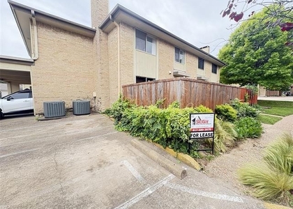 2622 Custer Parkway - Photo 1