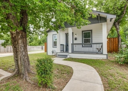 1028 Claude Street - Photo 1