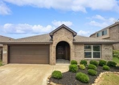 816 Oriel Circle - Photo 1