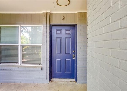 4538 Byers Avenue - Photo 1