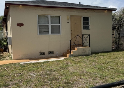 1824 Adams Street - Photo 1