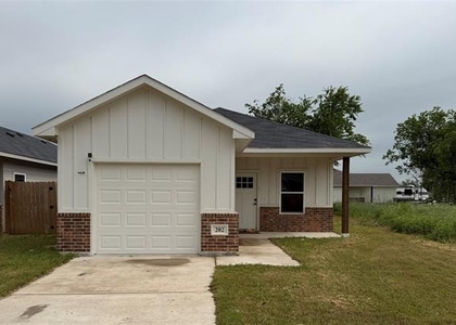 202 E Henderson Street - Photo 1